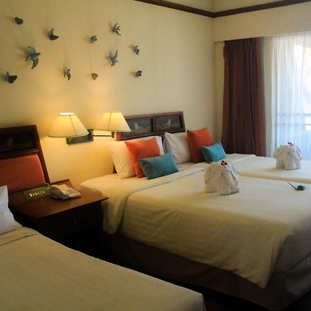 Seaview Patong Hotel - Sha Plus Quarto foto
