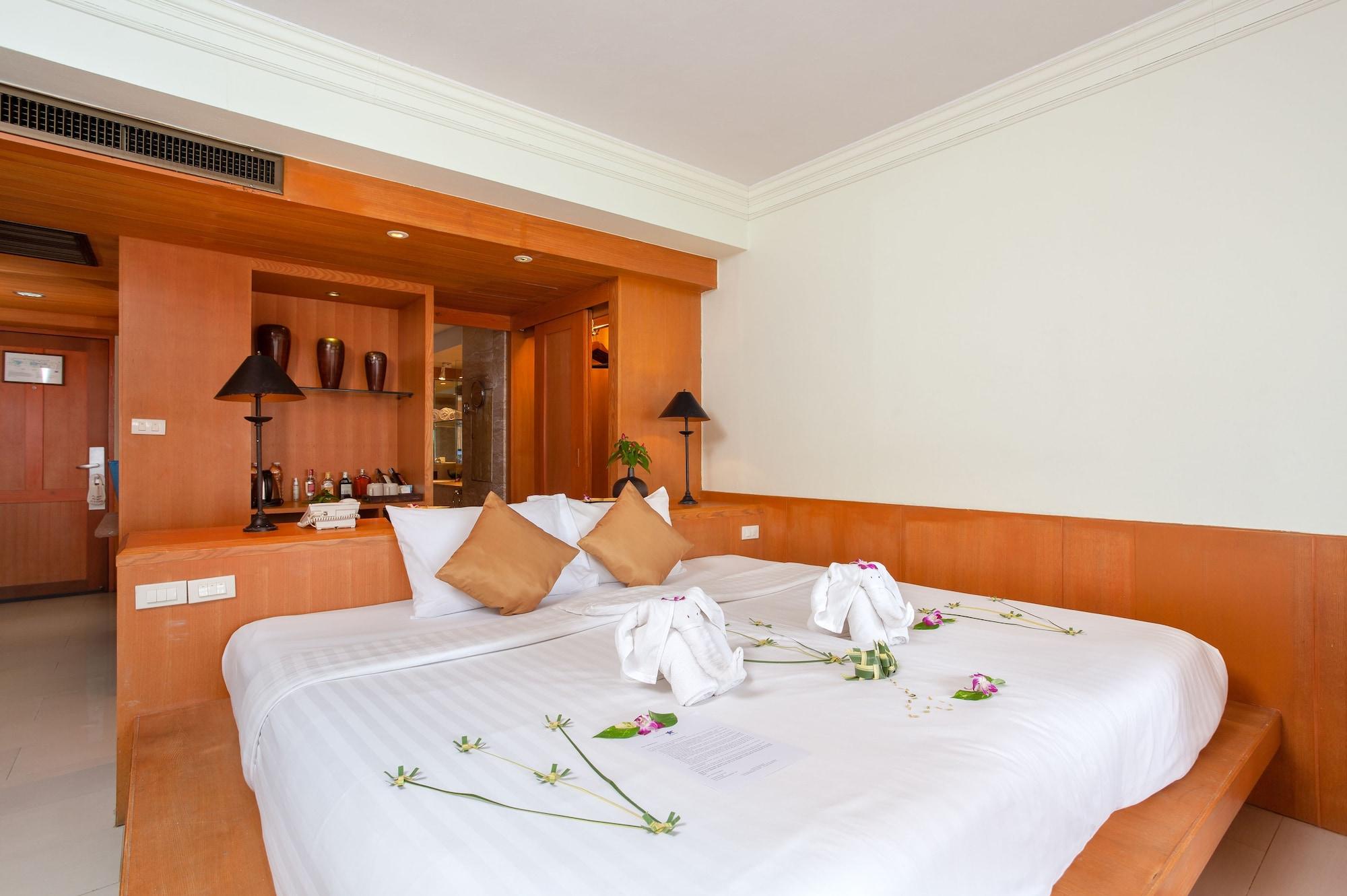 Seaview Patong Hotel - Sha Plus Exterior foto