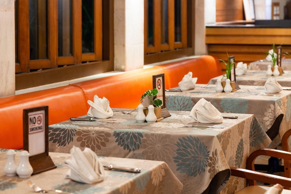 Seaview Patong Hotel - Sha Plus Exterior foto